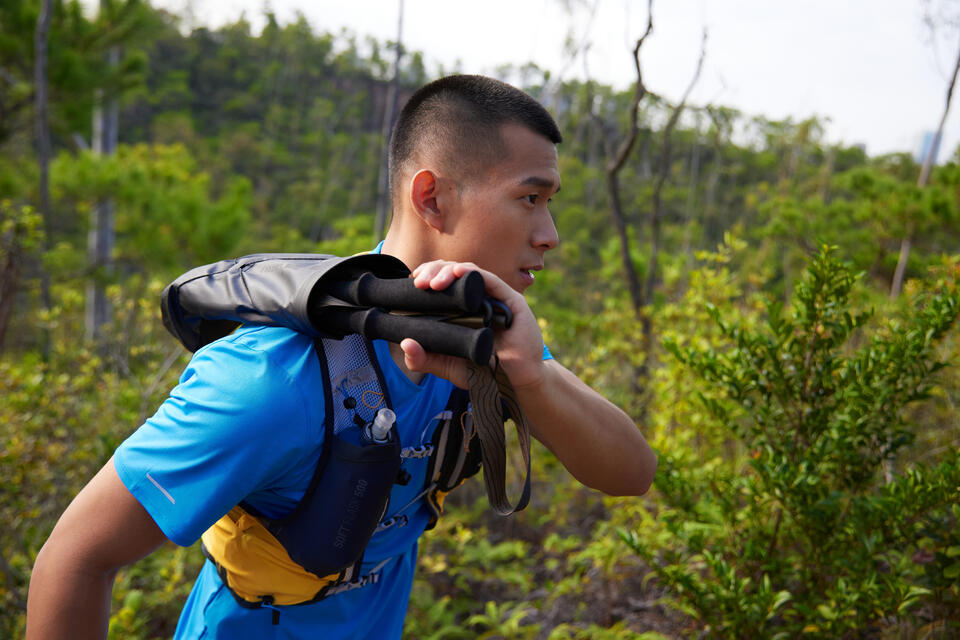 ランニング 防水 ジャケット トレラン 登山さらにポケットにはジッパー