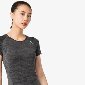 KIPRUN(キプラン) ランニング Tシャツ SKINCARE レディース