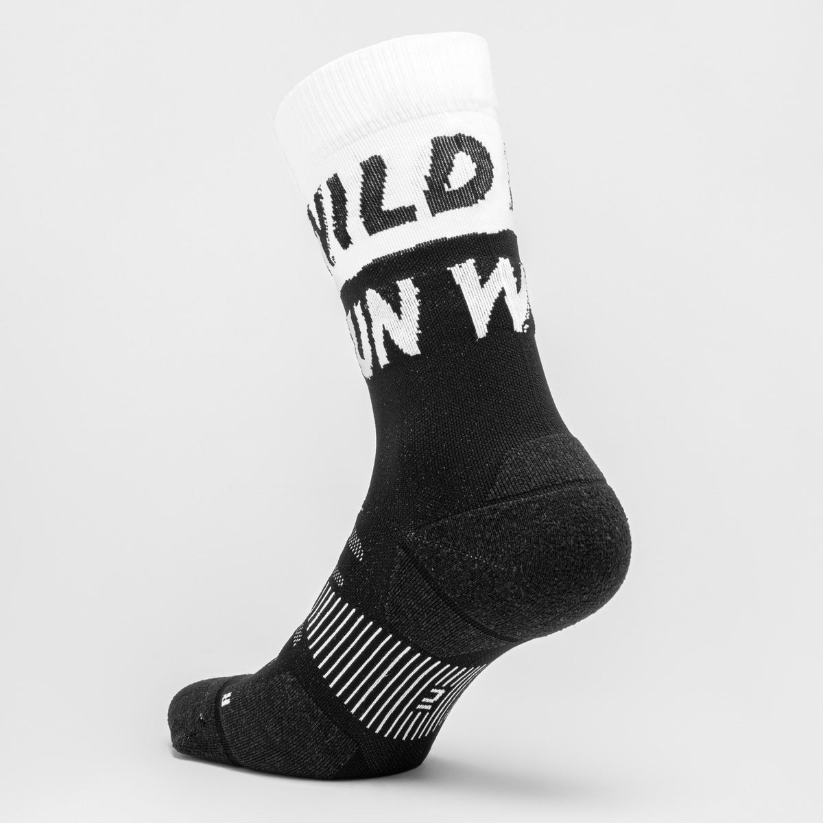 RUN900 MID-CALF THICK RUNNING SOCKS